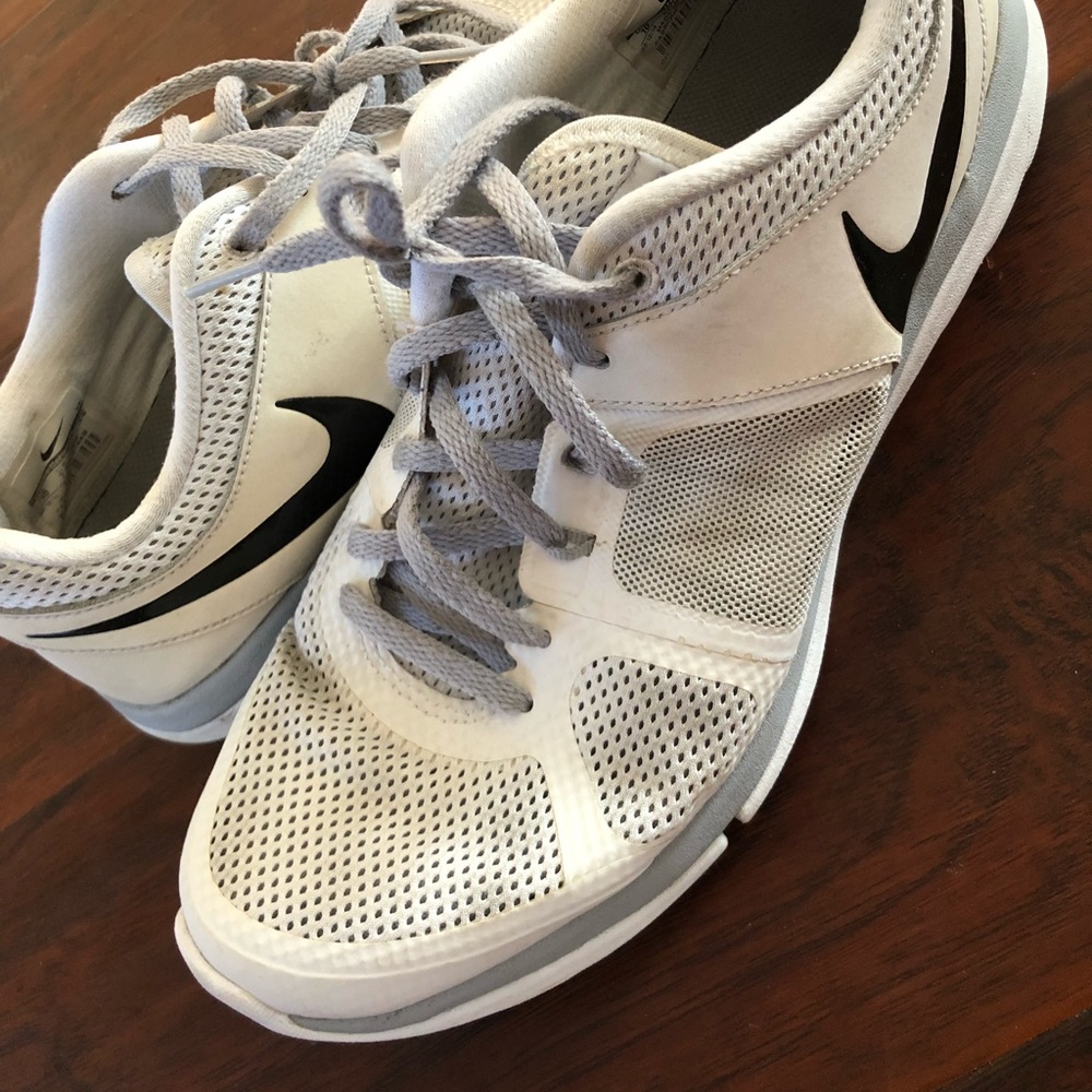 Nike gym shoes